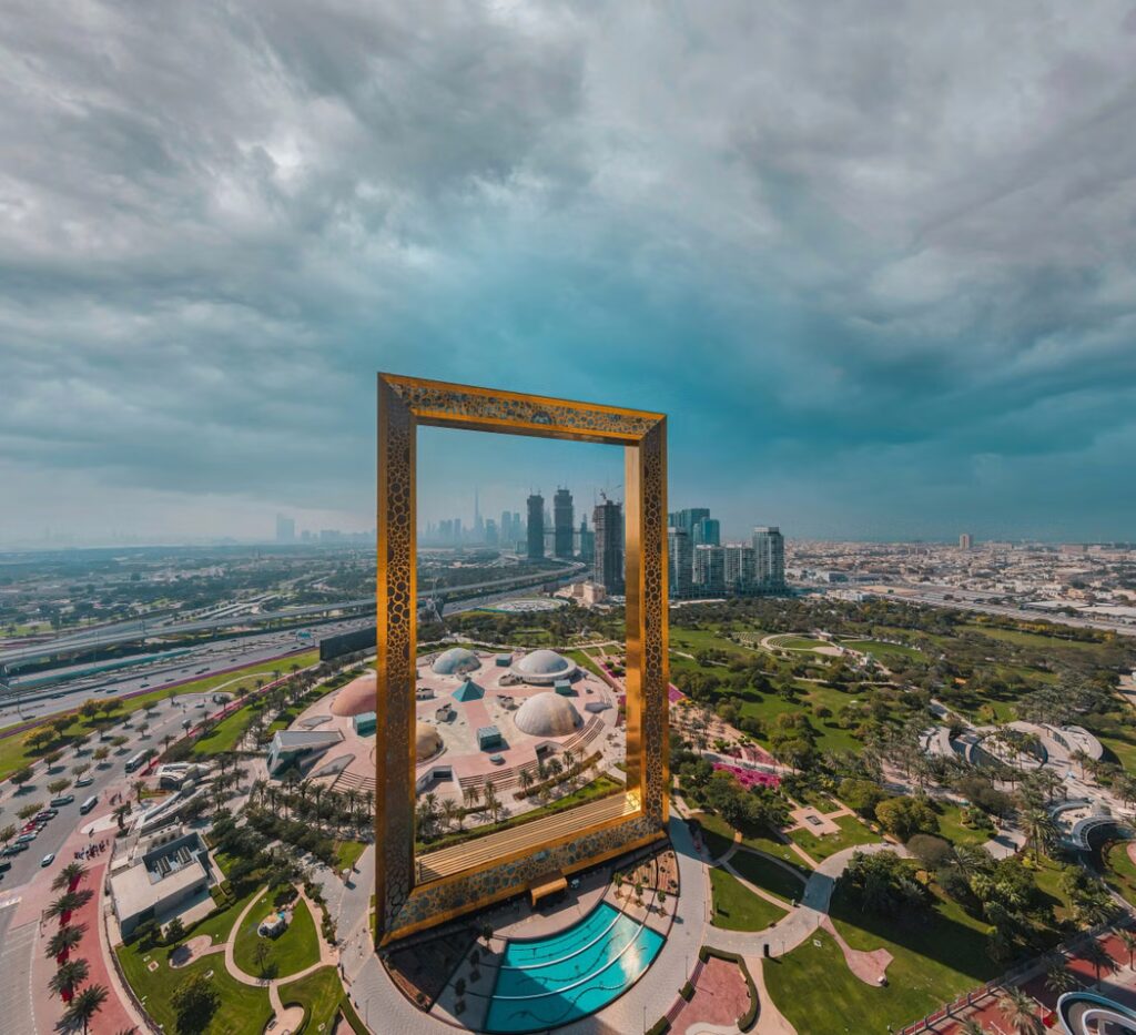 Glitzy Dubai Escape